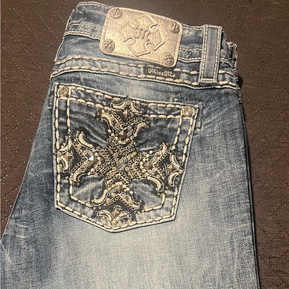 Miss Me Capris size 30
